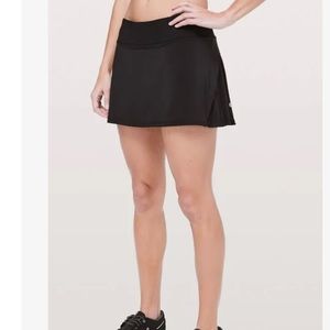 Lululemon play off the pleats skirt